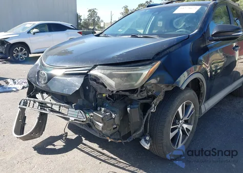 2018 Toyota Rav4 Xle z USA, uszkodzony, nr VIN 2T3WFREV5JW478882